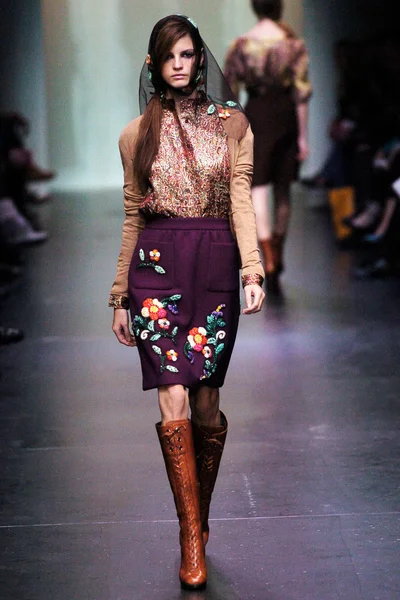 Look 38